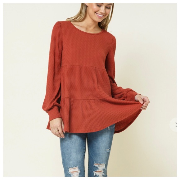 Chic And Fabulous Solid Long Sleeves Tiered Tunic Top - Picture 5 of 6